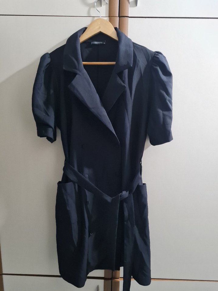 Kemerli Siyah Midi Kadın Kaban - Görsel 2