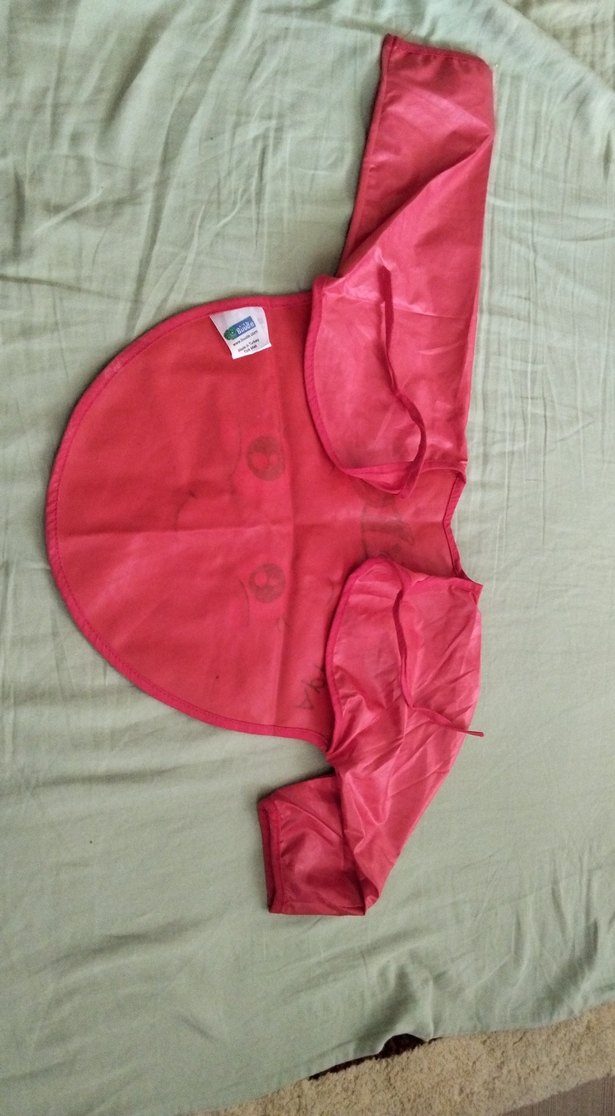 Kırmızı Baskılı Mama Önlüğü - Görsel 2