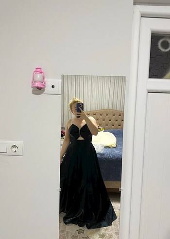 Siyah V Yaka Uzun Gotik Abiye Elbise