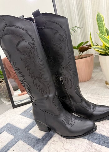 Bohem Siyah Deri Nakışlı Dizüstü Çizme - Görsel 4