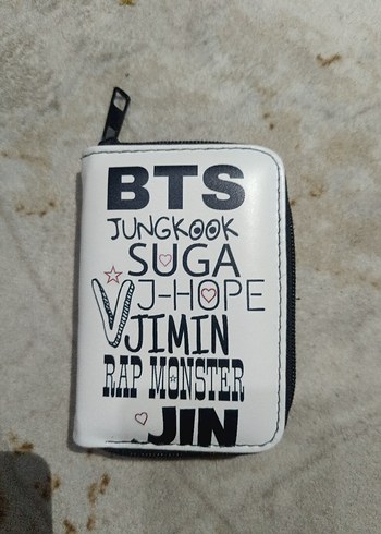 BTS Temalı Fermuarlı Kadın Cüzdanı