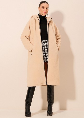 Kapüşonlu Peluş Kaban - Krem