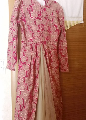 Pembe Desenli Uzun Kollu Uzun Elbise - Görsel 2