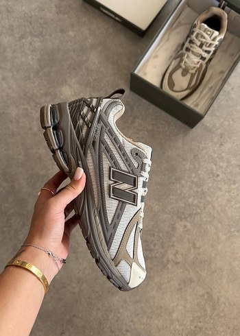 38 Beden gri Renk New Balance 1906R