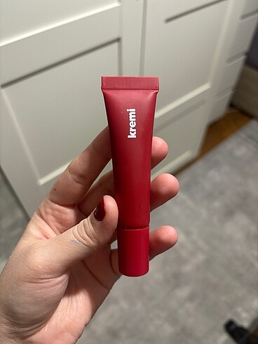 Kremi cherry lip gloss