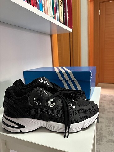 Adidas astir ayakkabi ( 0 kutulu )