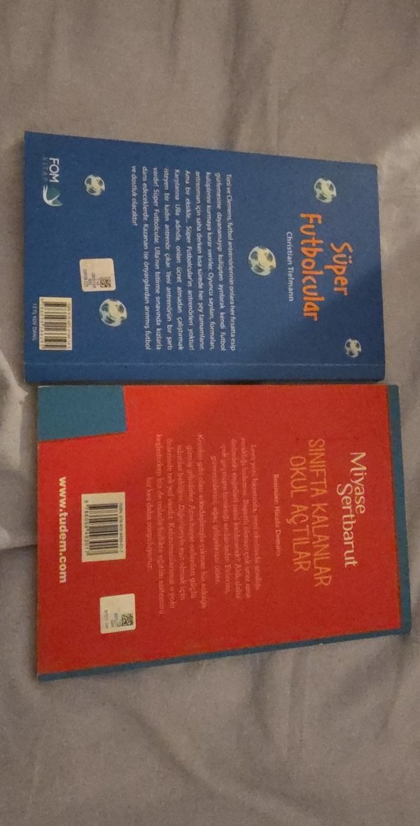 Süper Futbolcular ve Sınıfta Kalanlar Kitapları - Görsel 2