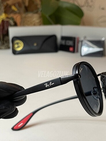 Beden siyah Renk Rayban gözlük orijinal kutusu ile