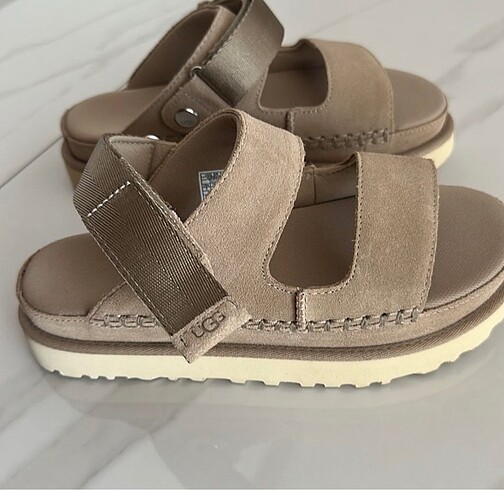 38 Beden camel Renk Orijinal UGG Luxry terlik (Sandalet)