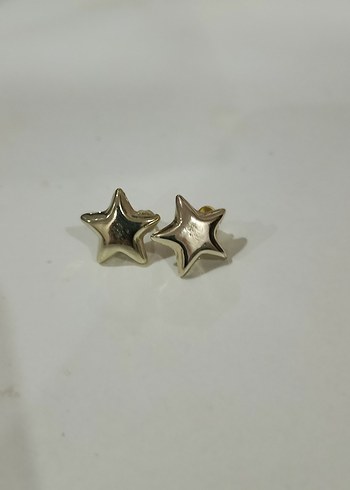 Gümüş Renkli Yıldız Figürlü Küpe