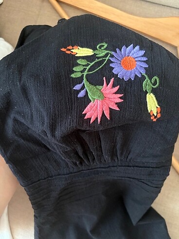 38 Beden Batik çiçek işlemeli yazlık elbise