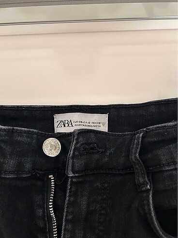 Zara Push up jean