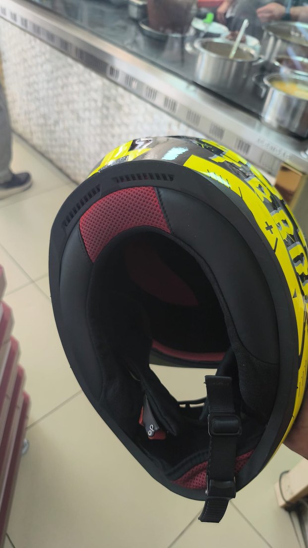 Sarı Siyah Baskılı Biker Motosiklet Kaskı - Görsel 3