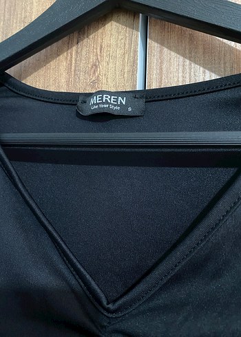 Dantel Detaylı V Yaka Crop S beden - Görsel 3