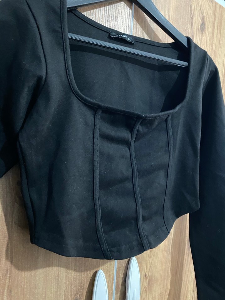 Siyah Uzun Kollu Düğmeli Kadın Bluz - Görsel 2