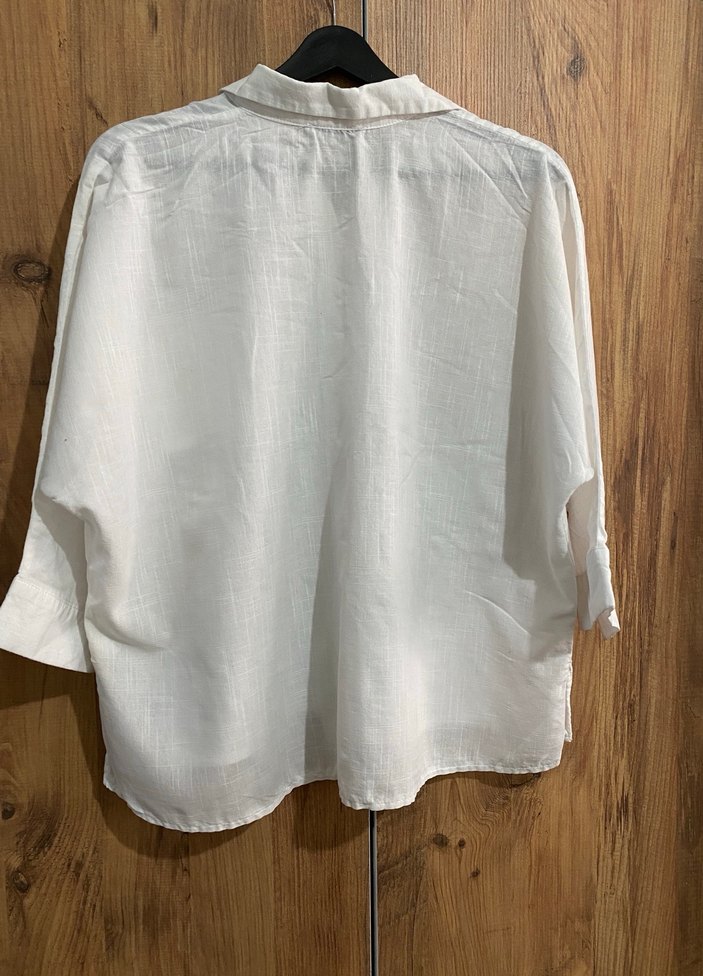 Kadın Beyaz Keten Gömlek - Görsel 4