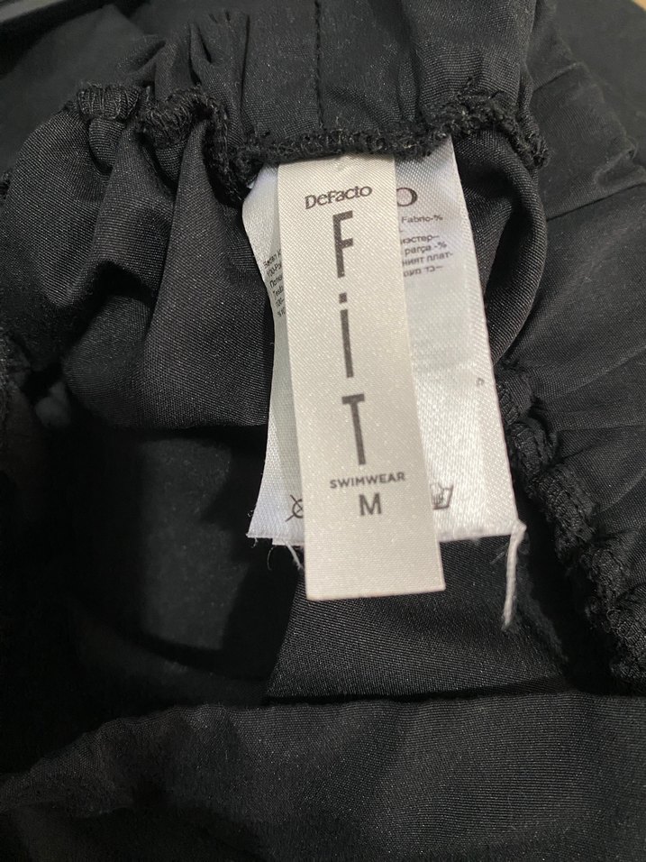 Siyah Mini Spor Kadın Şort - Görsel 3