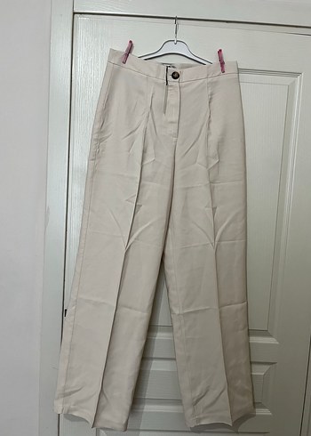 Bej Normal Boy Pilili Kadın Kumaş Pantolon - Görsel 5