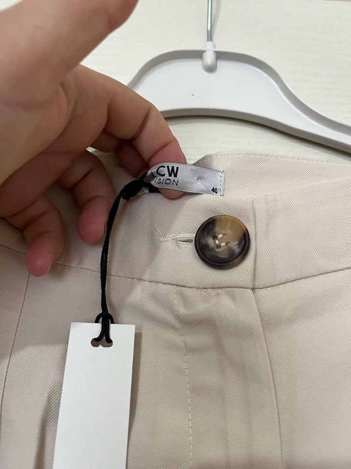 Bej Normal Boy Pilili Kadın Kumaş Pantolon - Görsel 4