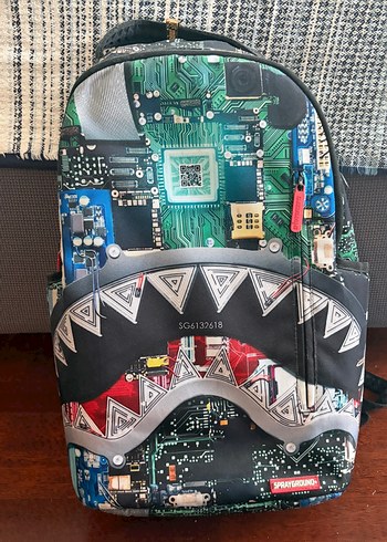 Diğer Sprayground Teknoloji Baskili Sehir Sirt Cantasi