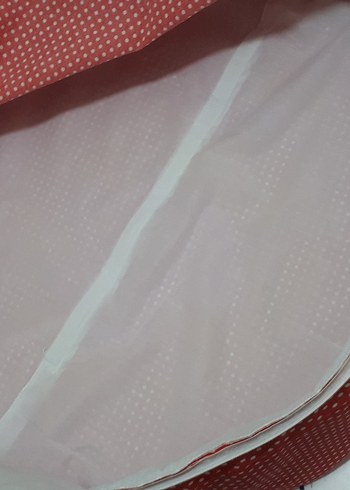 Beden kırmızı Renk Kırmızı Puantiyeli Yufka Hurcu