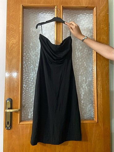 s Beden siyah Renk Straplez mango drape detaylı elbise