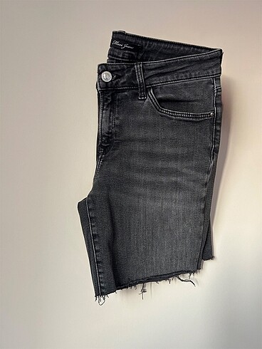 mavi jeans midi şort