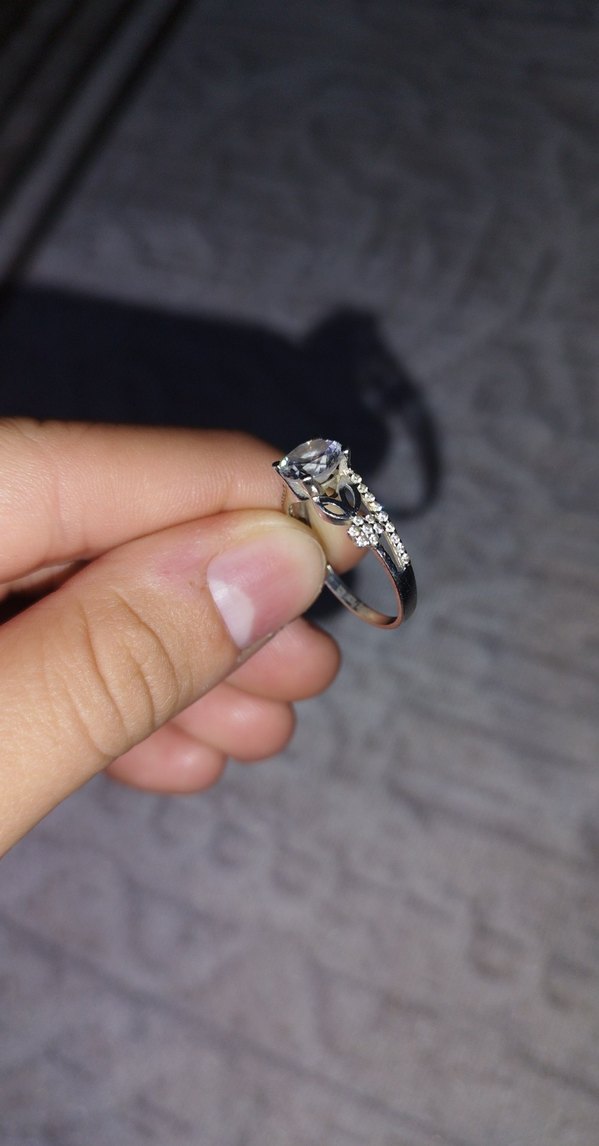 Beyaz Parlak Taşlı Kadın Yüzük - Görsel 2