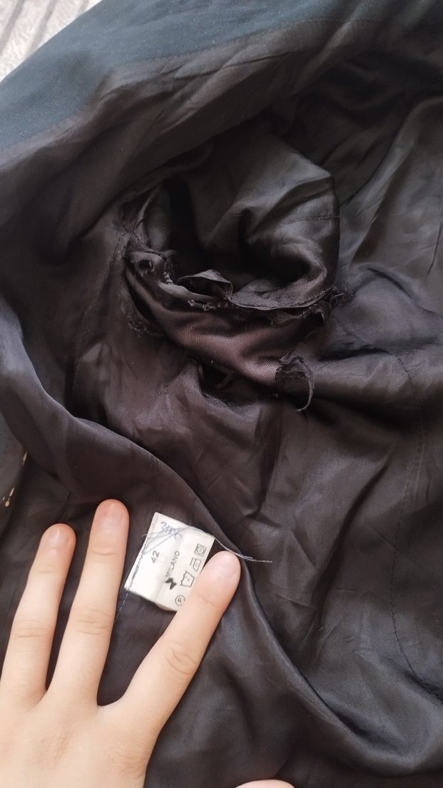 Düğmeli Siyah Midi Kadın Kaban - Görsel 5