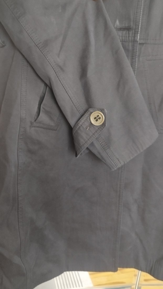 Düğmeli Siyah Midi Kadın Kaban - Görsel 3