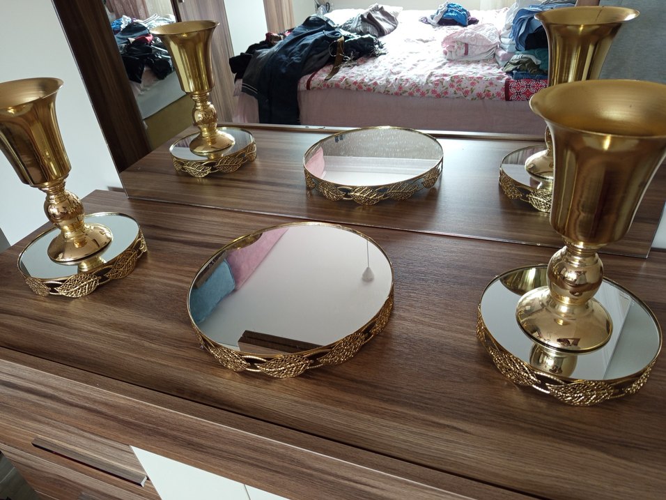 Parlak Altın Mumluk ve Ayna Seti - Görsel 3