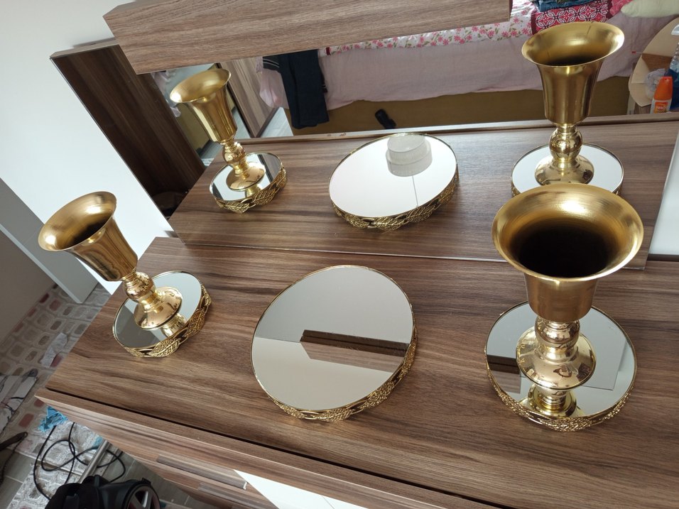 Parlak Altın Mumluk ve Ayna Seti - Görsel 4