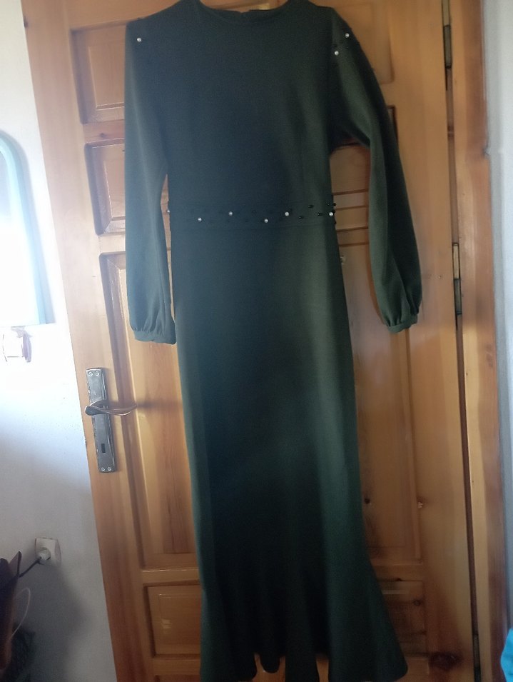 Yeşil Drapeli Uzun Kollu Uzun Elbise - Görsel 2