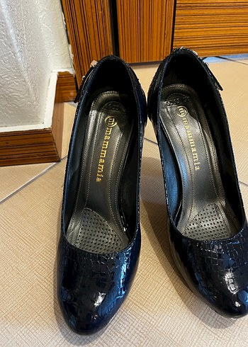 Siyah Parlak Yılan Desenli Tokalı Stiletto - Görsel 4