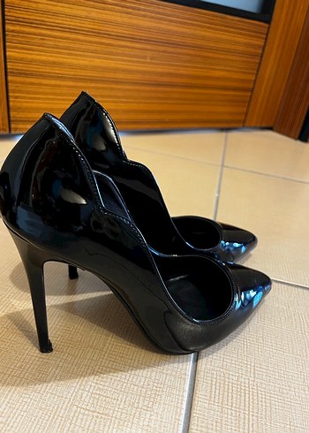 Parlak Siyah Yılan Desenli Stiletto - Görsel 4