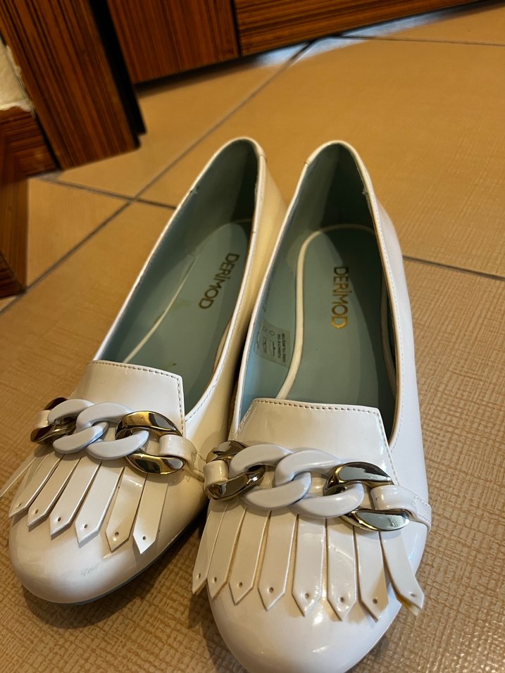 Beyaz Tokalı Kız Çocuk Loafer Ayakkabı - Görsel 3