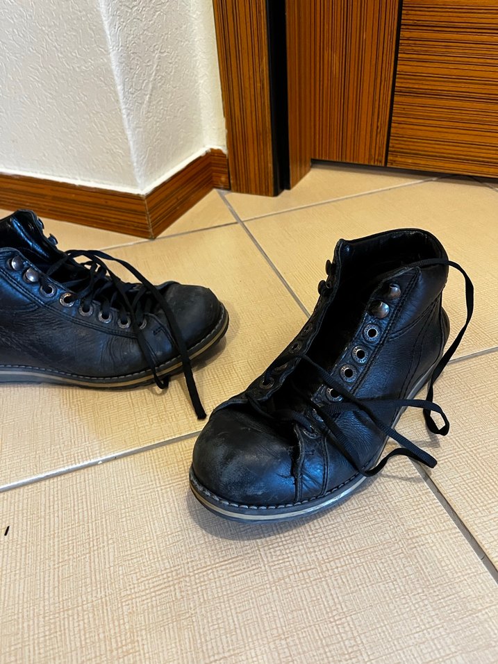 Siyah Kemerli Erkek Sokak Tarzı Bot - Görsel 2