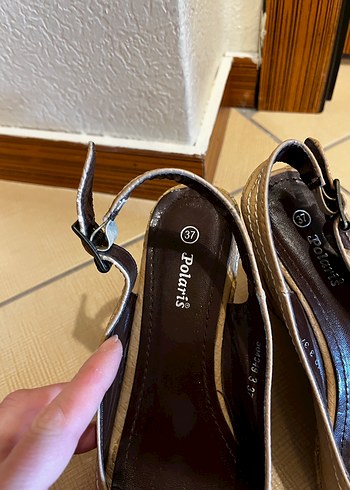 Bej Deri Yılan Desenli Dolgu Topuklu Kadın Ayakkabı - Görsel 3