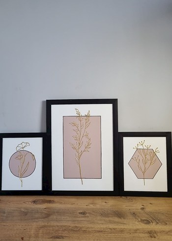 Bej Pastel Minimalist Çiçek Tablo Seti
