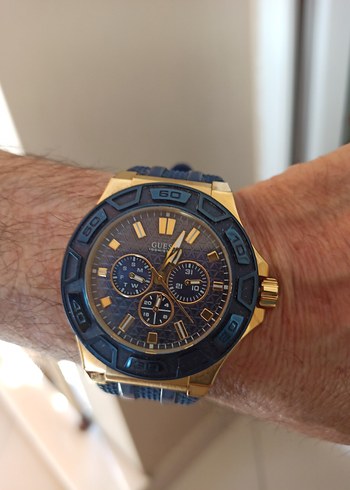 Guess Erkek Altın Renkli Biker Saat