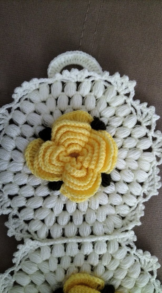 Sarı Çiçekli Beyaz Örgü Dekoratif lif - Görsel 4