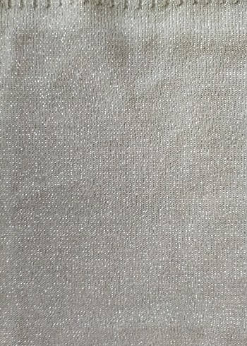 Gri V Yakalı Kısa Kollu Simli Örgü Kadın Kazak - Görsel 2