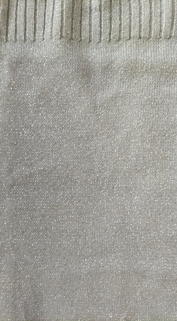 Gri V Yakalı Kısa Kollu Simli Örgü Kadın Kazak - Görsel 2