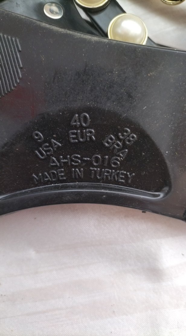 İnci Detaylı Siyah Sandalet - Görsel 3