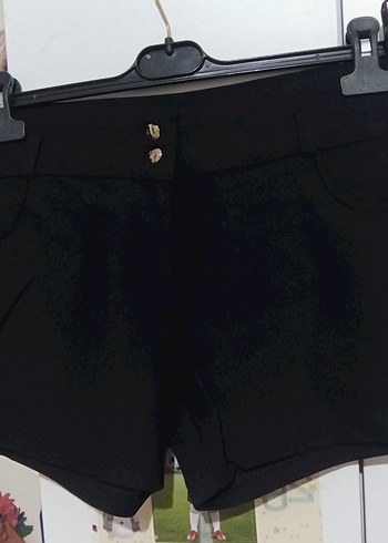 Düğmeli Siyah Mini Kadın Şort - Görsel 2