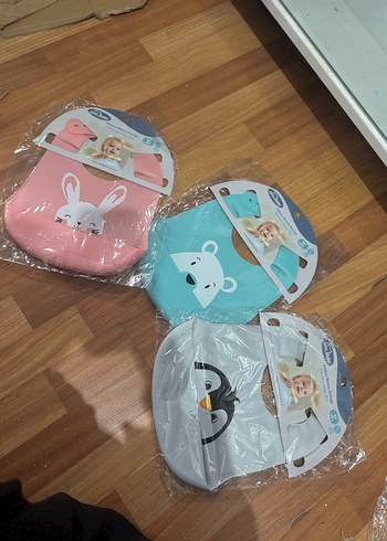 Pastel Renkli Desenli Bebek Önlükleri - Görsel 2