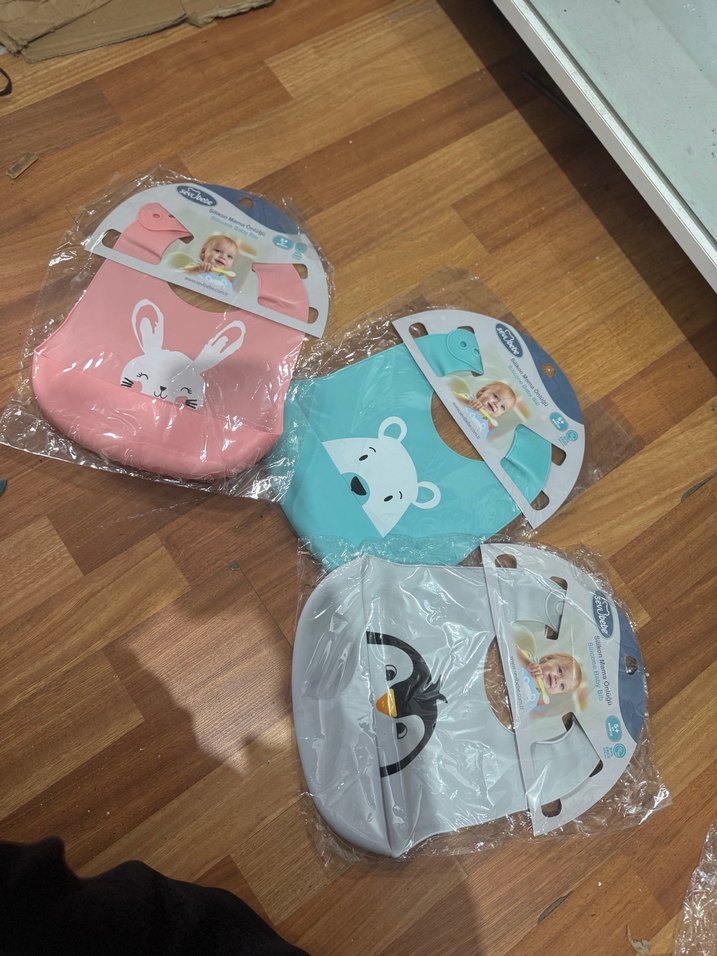 Pastel Renkli Desenli Bebek Önlükleri - Görsel 3