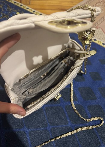 Zincir Detaylı Beyaz Deri Kadın Çanta - Görsel 8