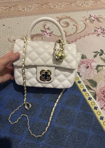 Zincir Detaylı Beyaz Deri Kadın Çanta - Görsel 6