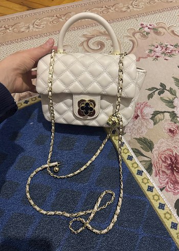 Zincir Detaylı Beyaz Deri Kadın Çanta - Görsel 5